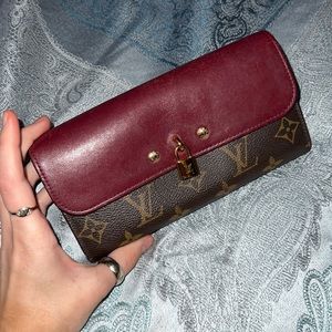 LOUIS VUITTON WALLET